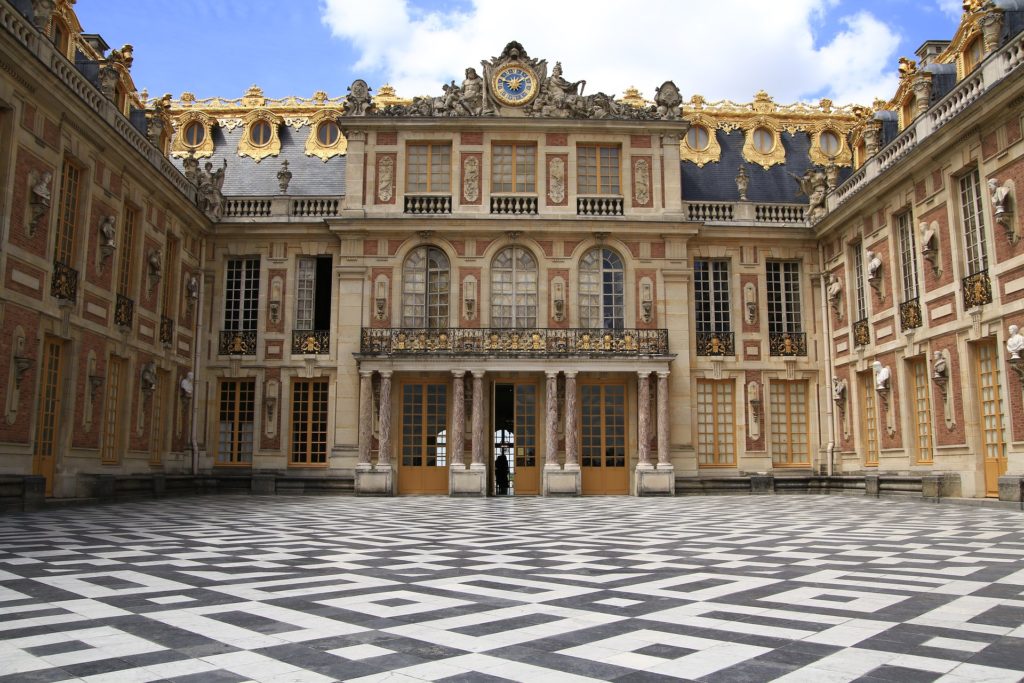 Eingang des Schlosses Das Schloss Versailles